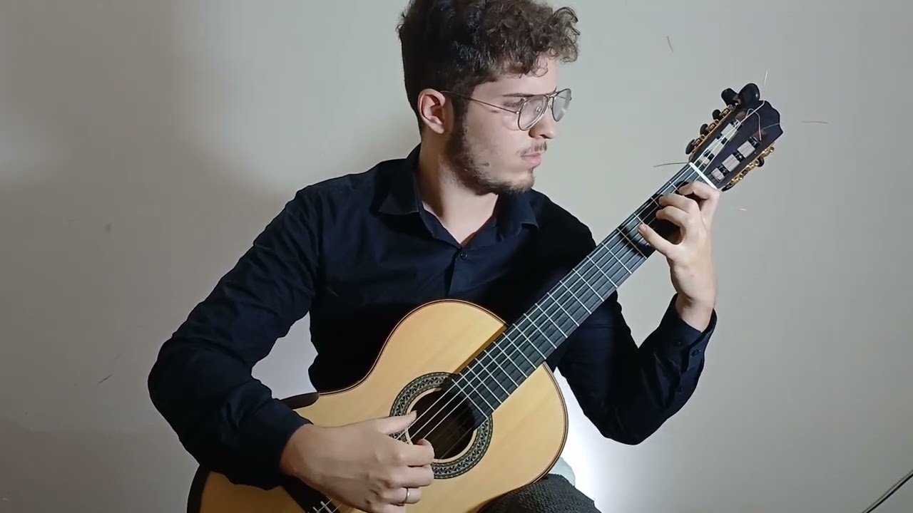 Prelude, Courante & Giga BWV 996 - J. S. Bach