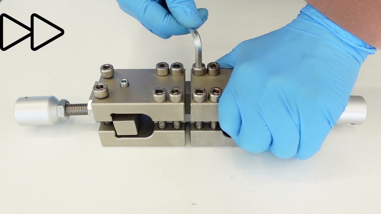 THS28 Fatigue Grips Axial Alignment Procedure  Einlegen eines Prüflings 16.02.2026   Vas