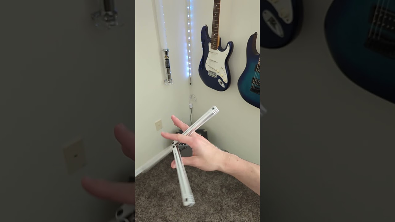 Smooth Cherrypicker Balisong Opening Slowmotion