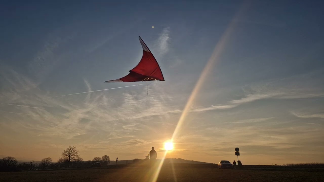 AichtalGlider001 for the Windless Kite Festival 2023. thx for watching ...