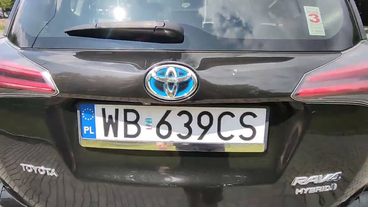Toyota RAV4 2016r 2.5 benzyna hybryda gaz brązowa 