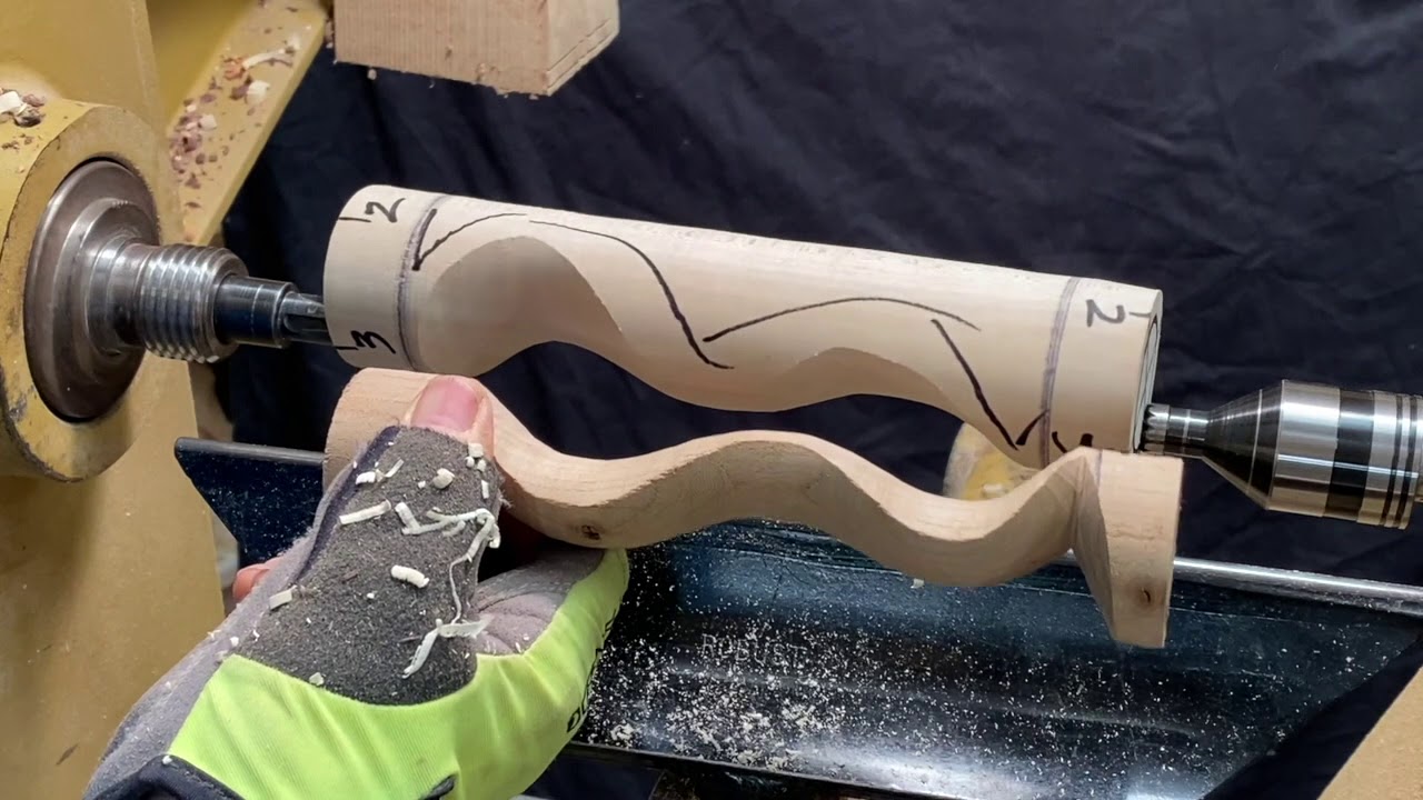 A MULTI AXIS SPINDLE: ARC TYPE, TWISTED AXES