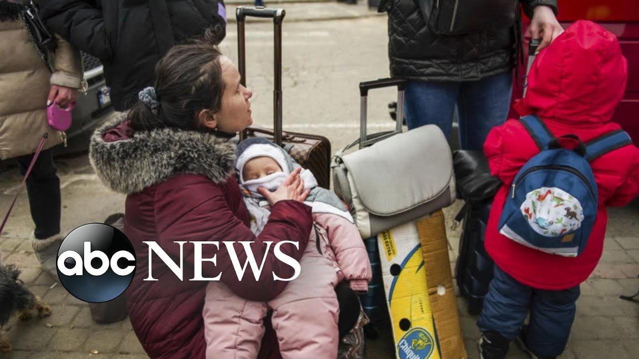 UN official: Ukrainians are 'crossing the border with only their clothes'