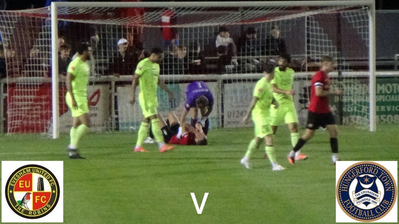 | Evesham United FC v Hungerford Town FC | GET IN THERE MY BABBY!!!! |