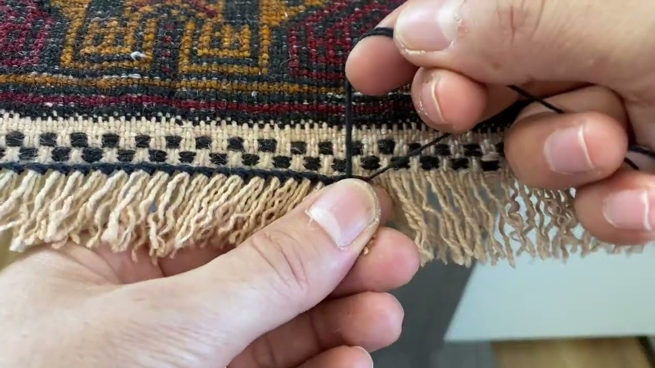 Wollteppich Kanten und Fransen Reparatur. Edge and Fringe repair.