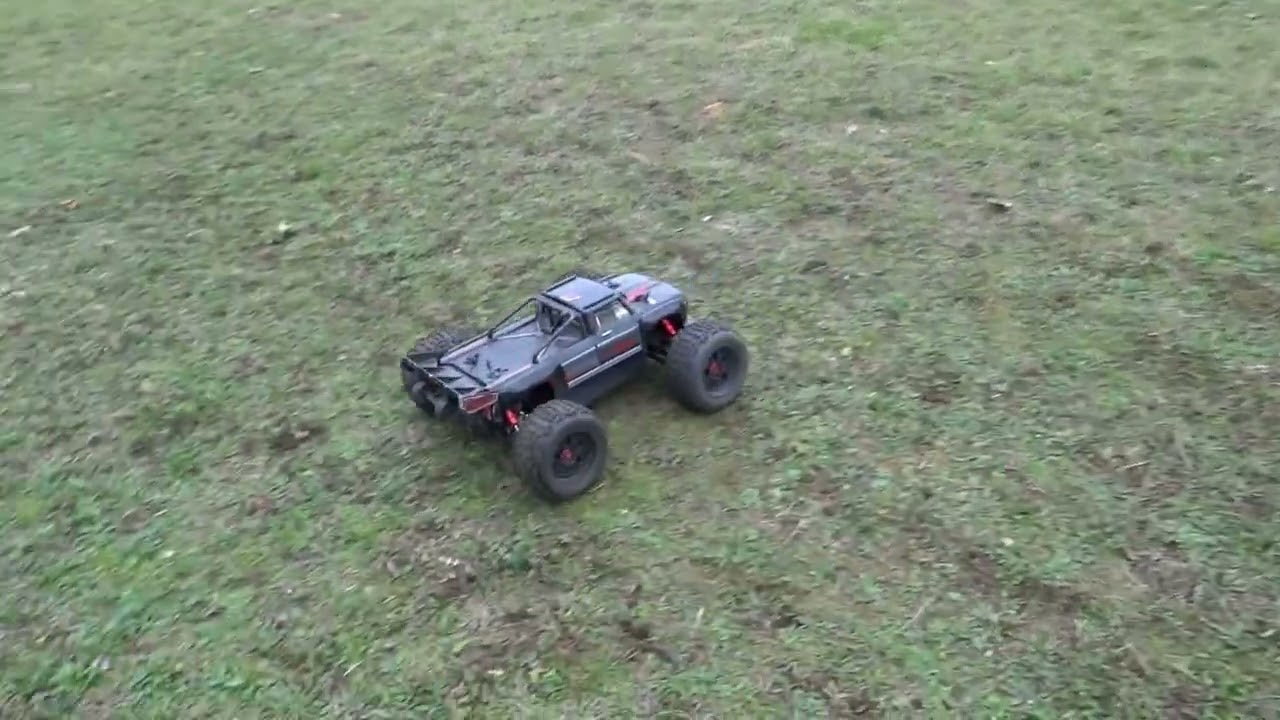 RC CAR Stunt Truck 4x4 1/5 OUTCAST 8S