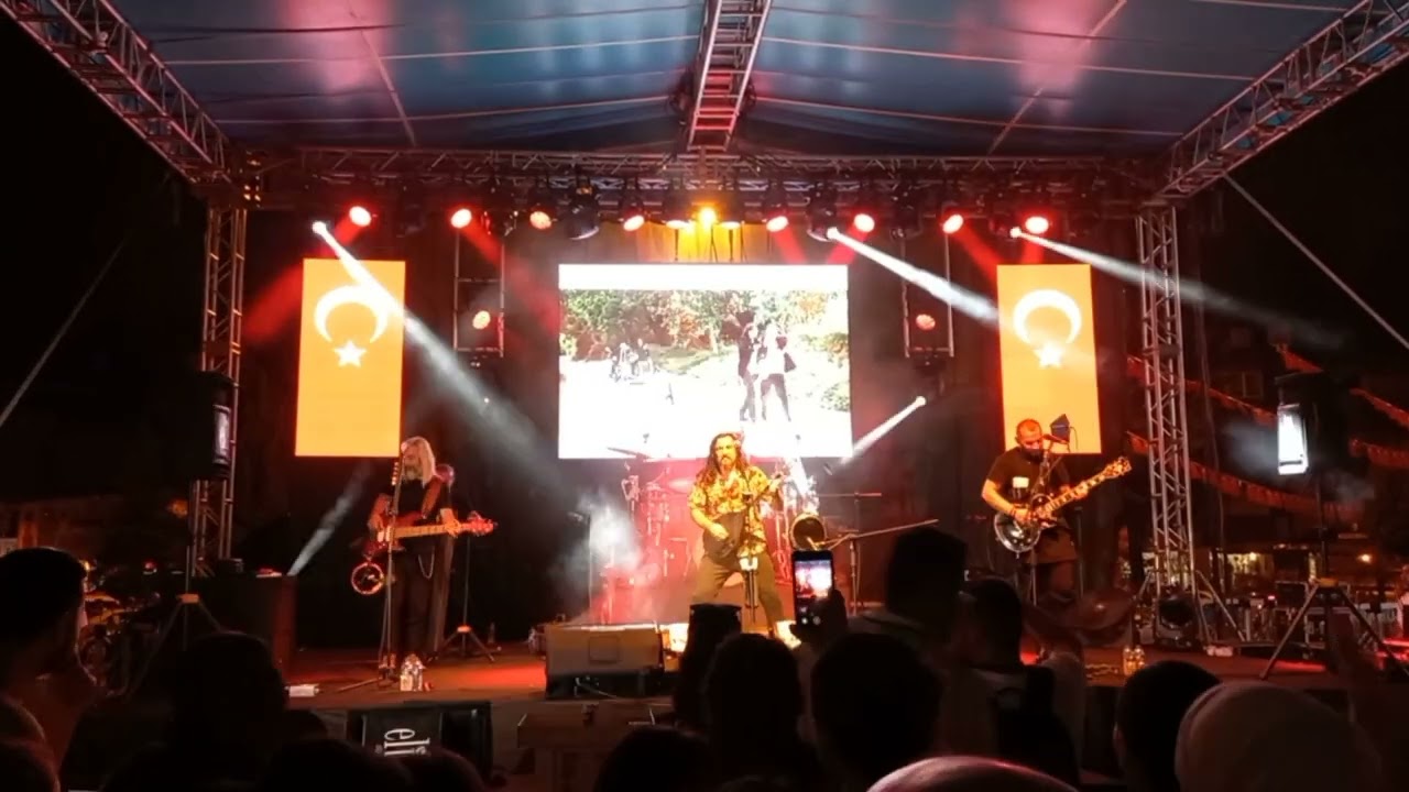 Necati ve Saykolar - Fırtına / 30 Ağustos Zafer Bayramı Konseri Safranbolu 🇹🇷