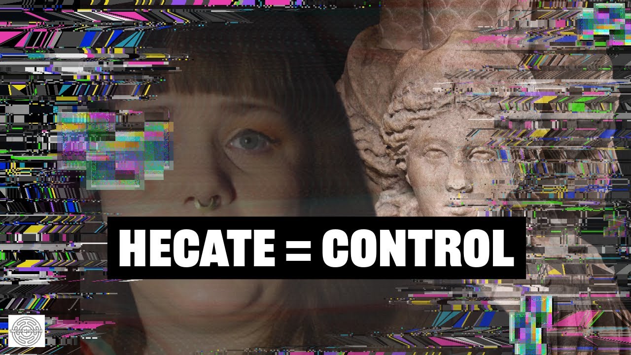 Справитесь ли вы с этим? Истинная природа Гекаты! (Спойлер... она НЕ кусается... сильно... пффф)