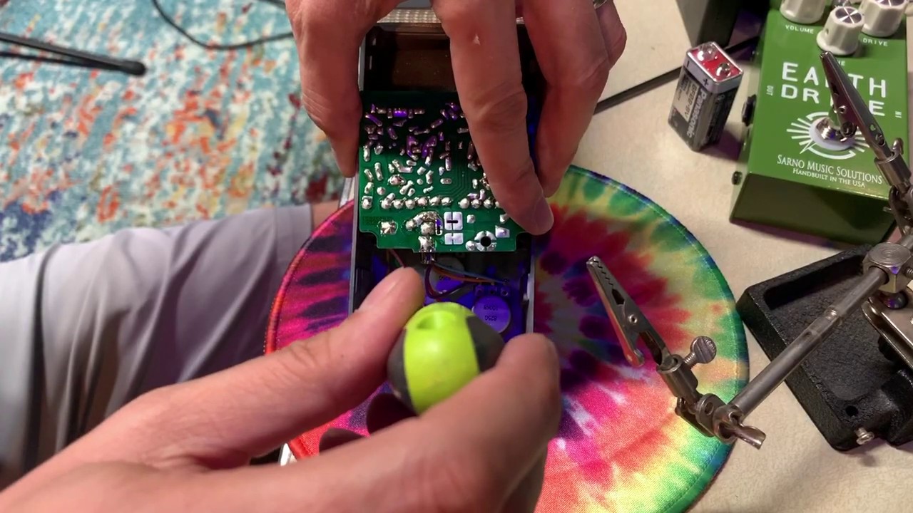 How to change the LED in a TS808 Ibanez Tubescreamer