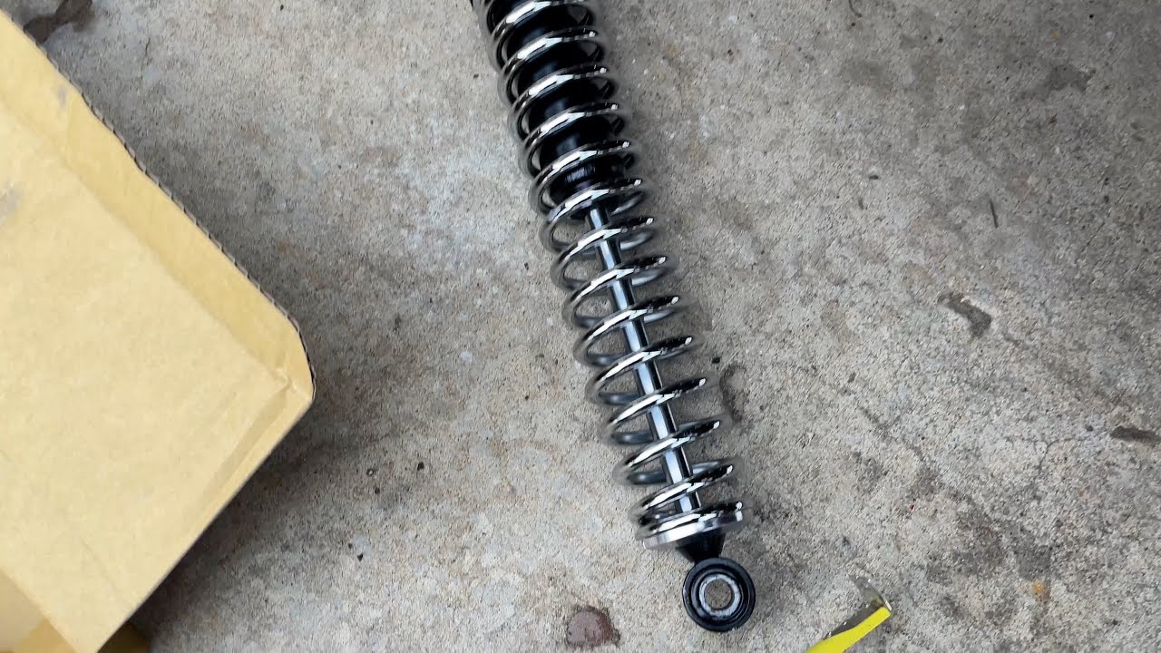 1965 Bus shock Replacement Jbugs coil Shocks for a vw bus Can’t get to work #vwlife #vwbus #vwcamper
