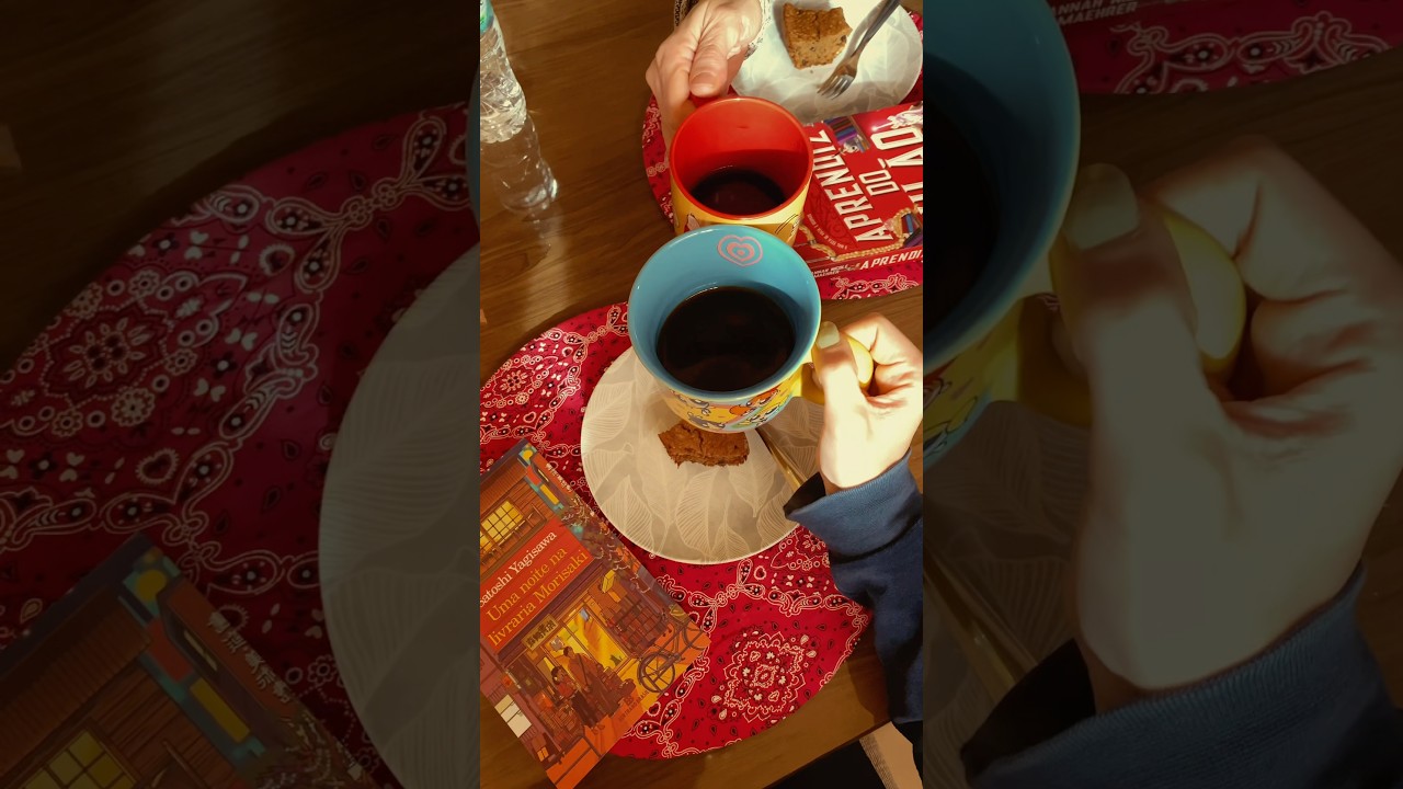 Me preparando pra ler☕️✨    #livros #books #booktok #leitura #cozy #cozyambience #coffee