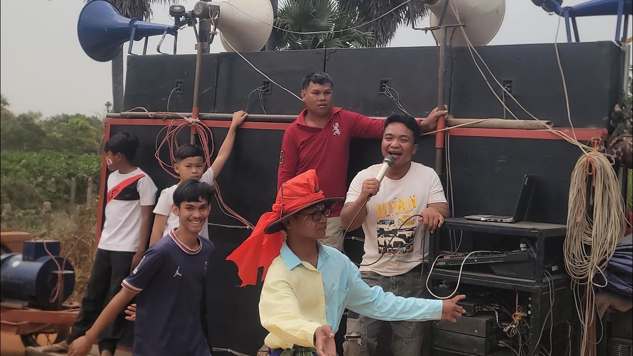 បុណ្យភូមិអូរ តន្រ្តី4ឈុត កក្រើកភូមិអូរ ឃុំ កណ្ដែកស្រុកប្រាសាទបាគងBA Bass Play music in Roth 🧑‍💻🎶.