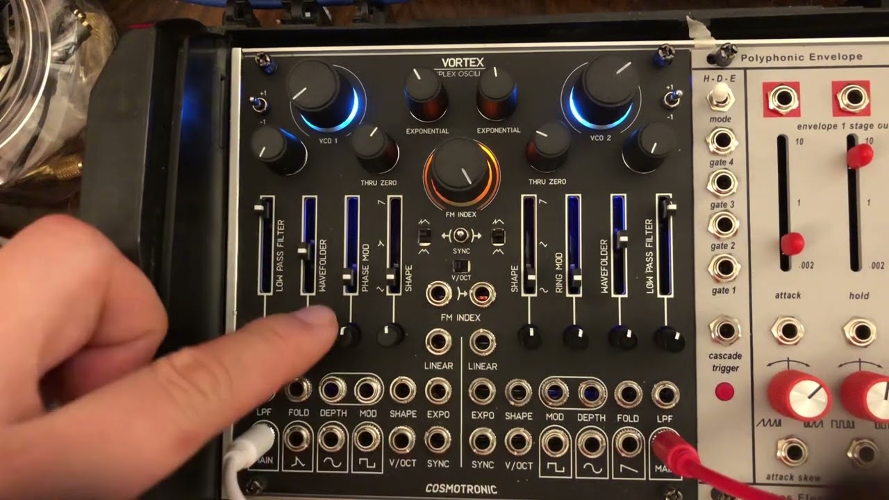 Cosmotronic Vortex simple raw sound 2VCO demo stereo (no talking)