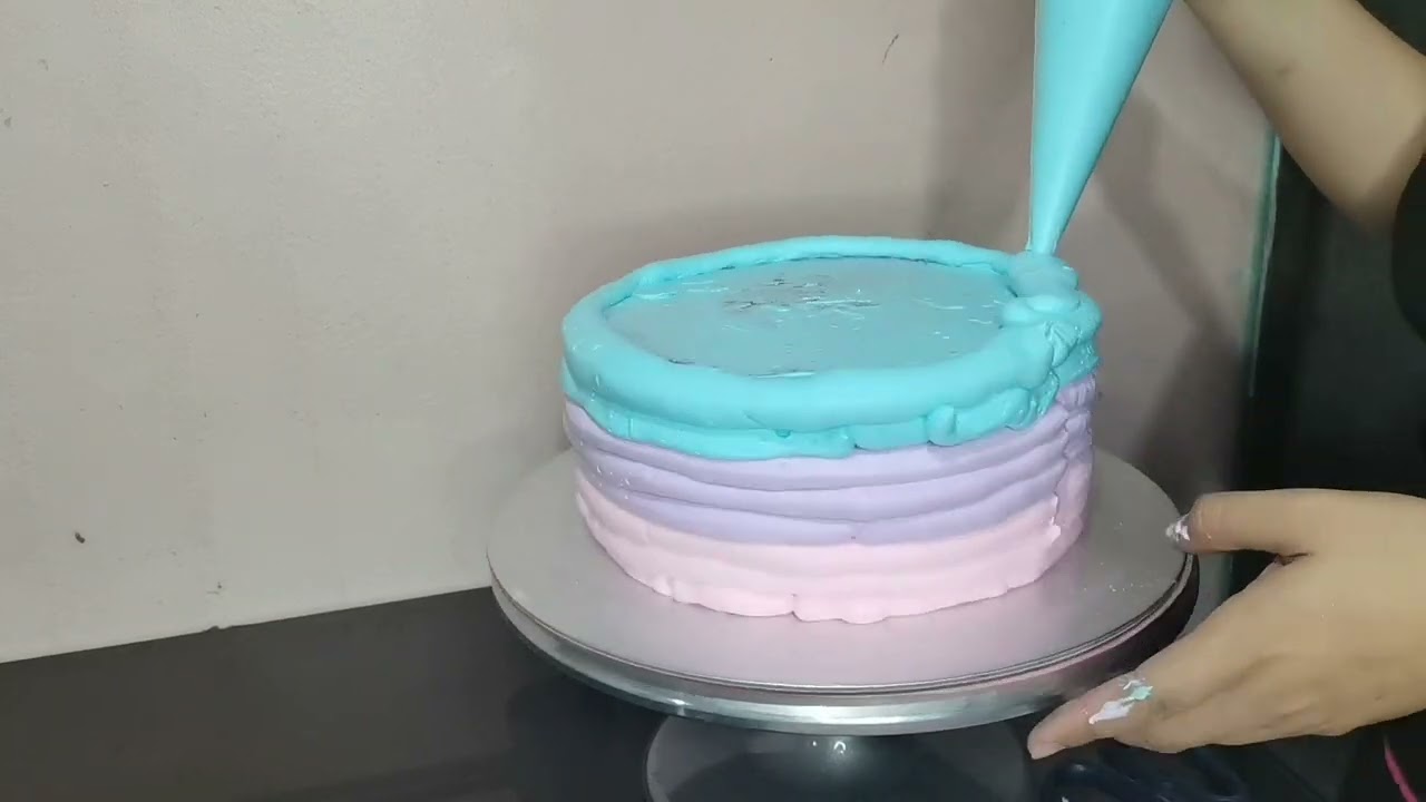 stacking 2 tier chiffon cake
