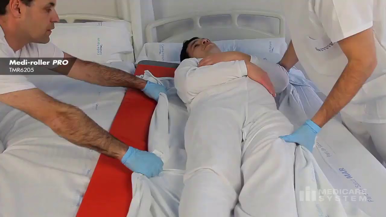 Transferencia horizontal de pacientes entre camas con Medi roller Pro