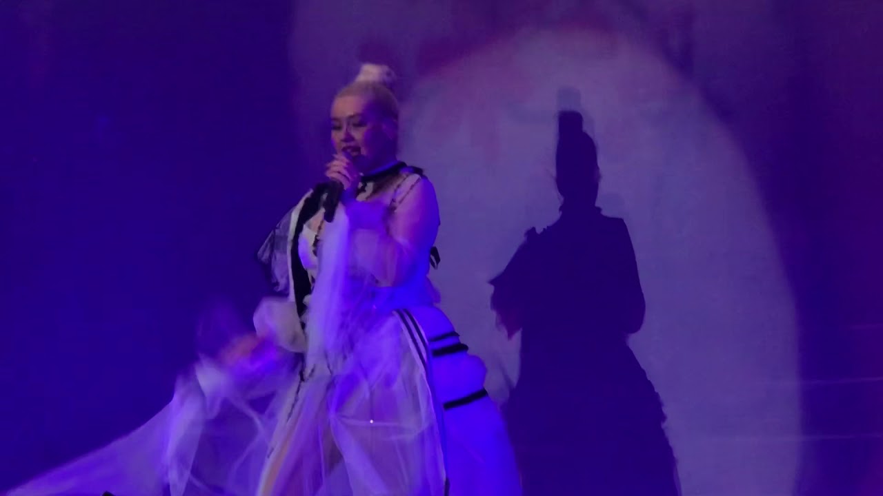 Unless It’s With You proposal / Let There Be Love Christina Aguilera - Liberation Tour live in Miami