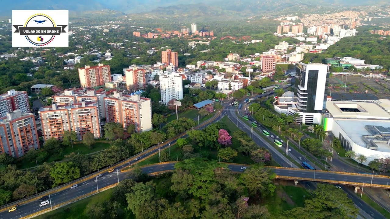 VOLANDO EN DRONE 4K - EL VERDE DEL SUR DE CALI