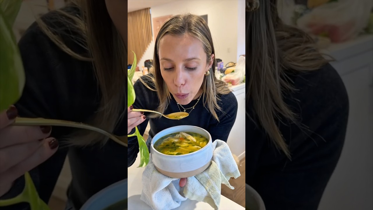 Sharing my VIRAL gut-loving chicken soup for this winter (full recipe in description) #chickensoup