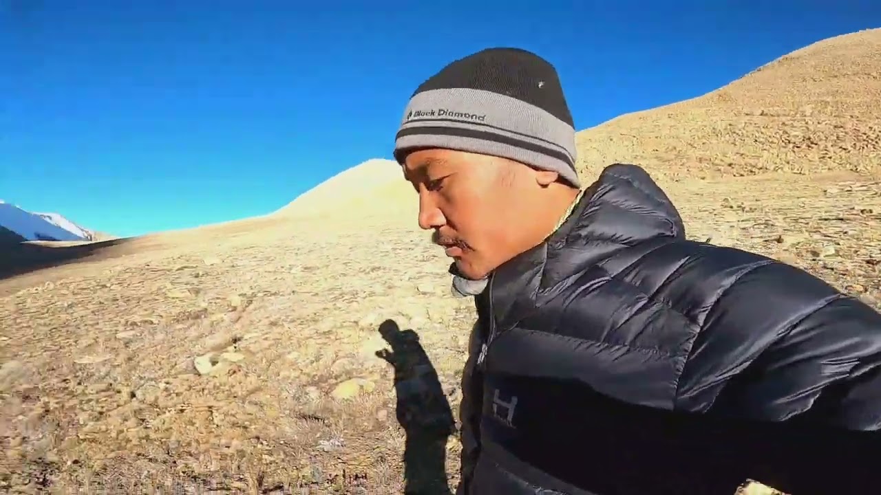 upper dolpa to upper Mustang trekking high pass 5725m