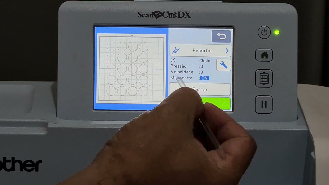 Scanncut - Como fazer Etiqueta Adesiva usando meio corte - Part 1