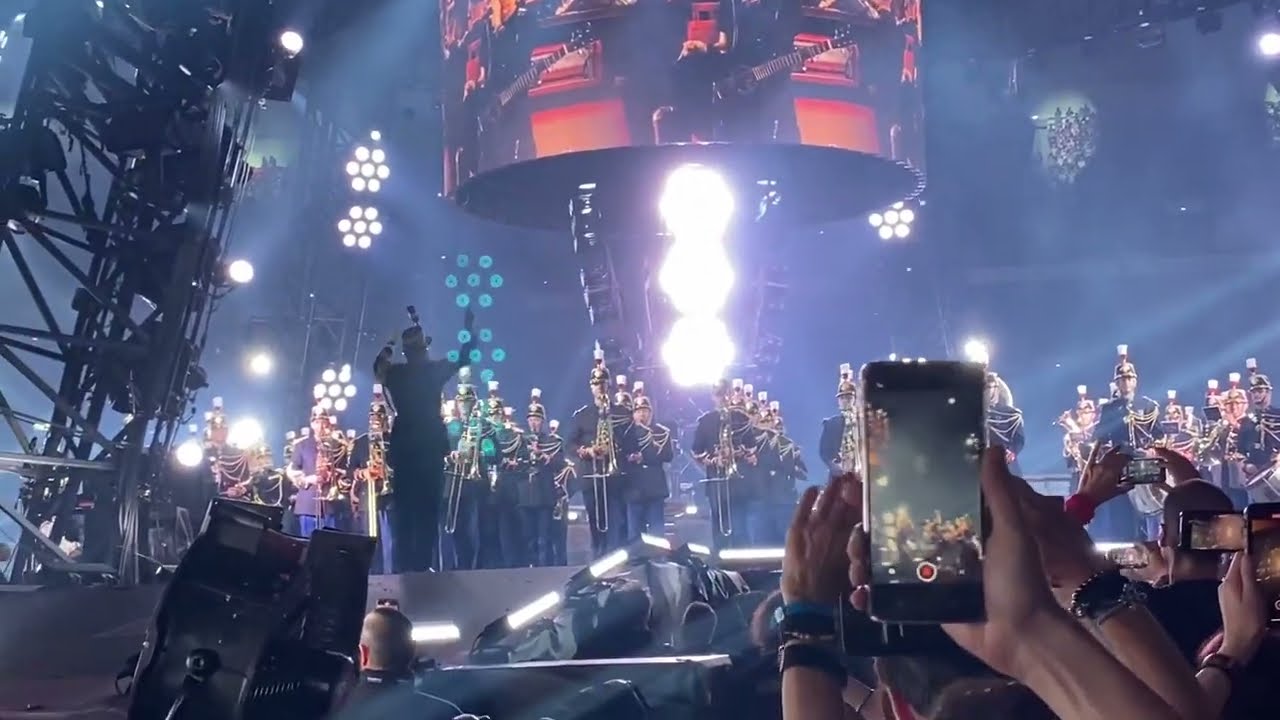 Indochine / La vie est belle  avec le Garde Républicaine / Groupama Stadium 25 juin 2022