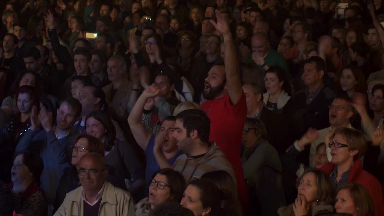 Quinta do Bill // Voa // Ao vivo na Avenida dos Aliados