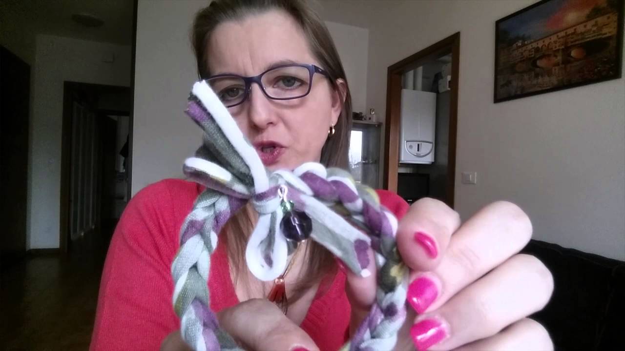 Riutilizzo della fettuccia per dei nuovi simpatici bracciali!