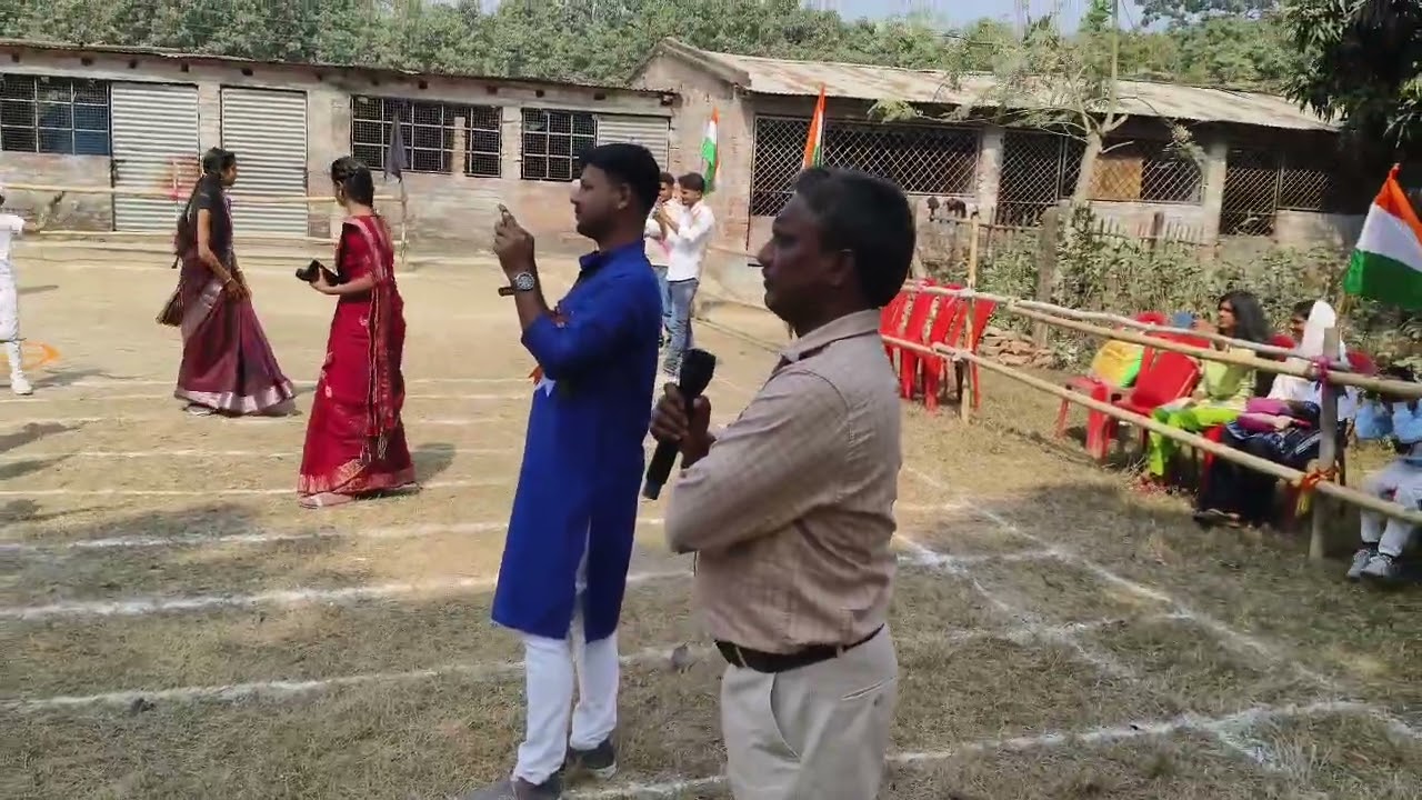 Baccha der school e bacch der niye kichu performance 😊🤗