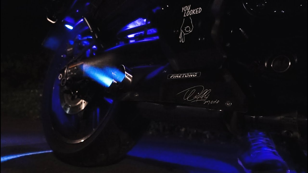 Vulcan S - Firetong Willy Exhaust Spits Fire