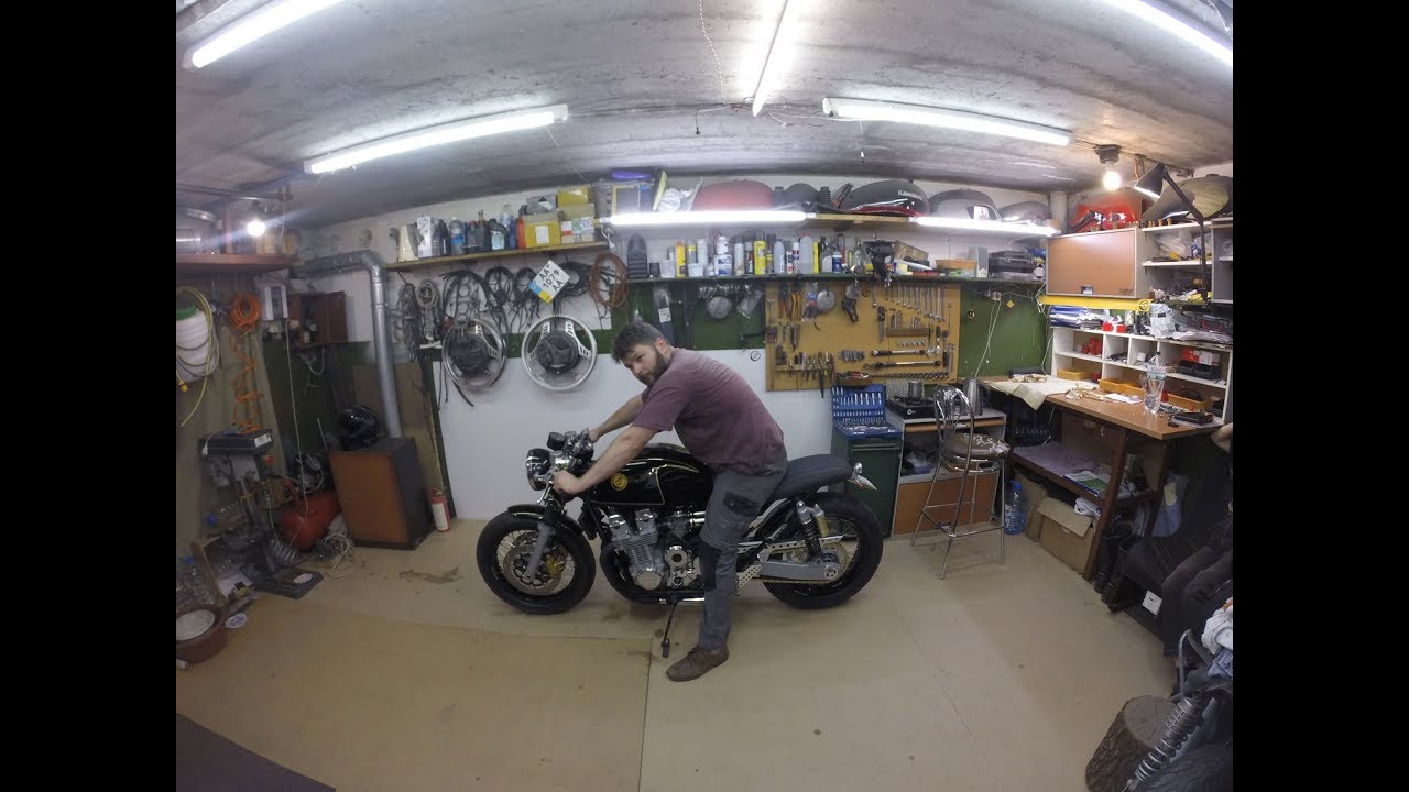 Honda CB815 (former CB750 Seven Fifty) cafe-racer assembling