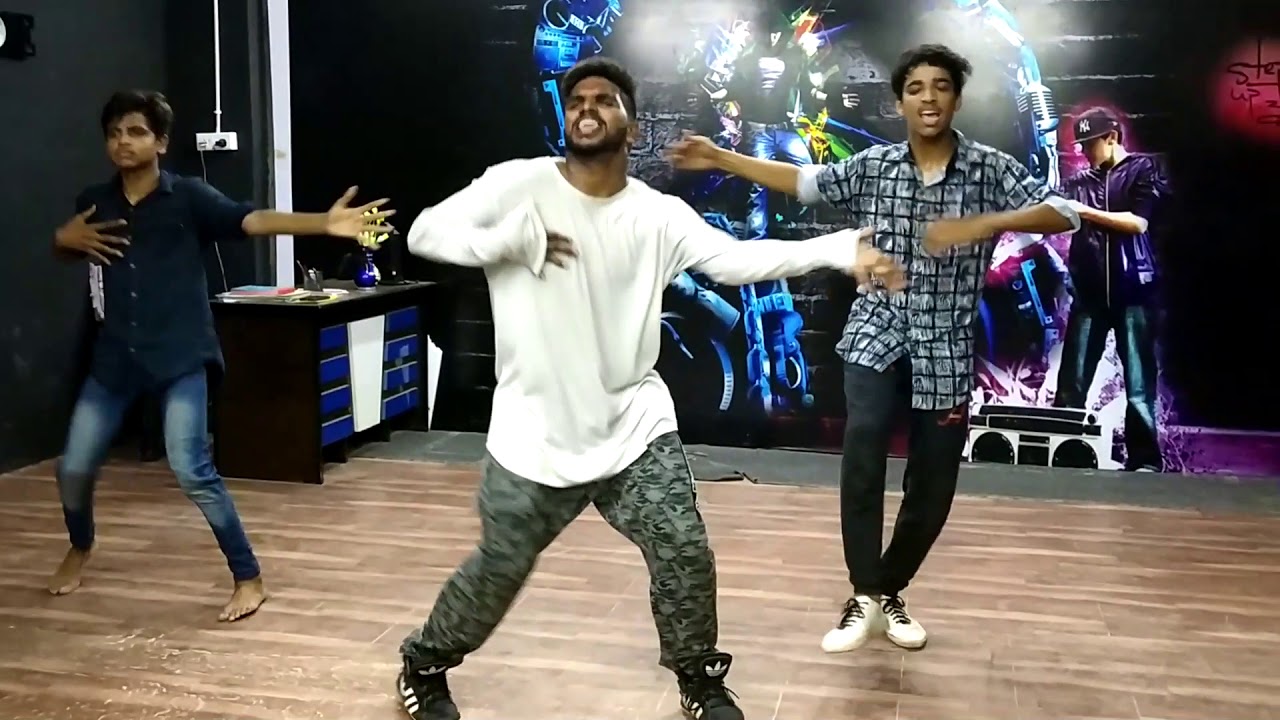 Jigelu Raani Dance Cover//Rangastalam Movie//Raam Dancer