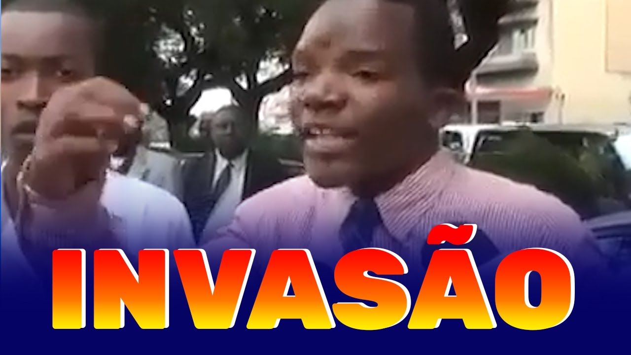 Dois Jovens Invadiram A Assembleia Da Republica Para Apresentar Um Projecto Maluco