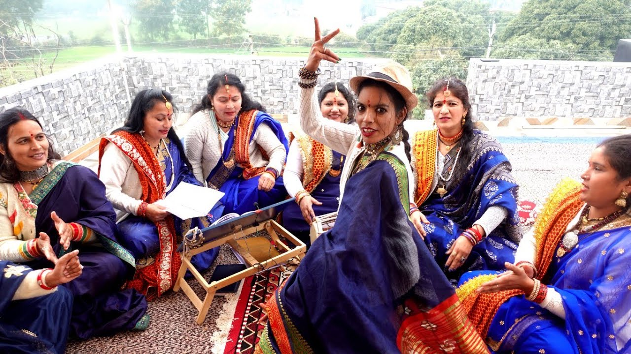 मजाकिया गीत 😀😀 मैया पूछे सांस तेरी कैसी हो कुर्सी में बैठी थानेदार जैसी हो 😀😀