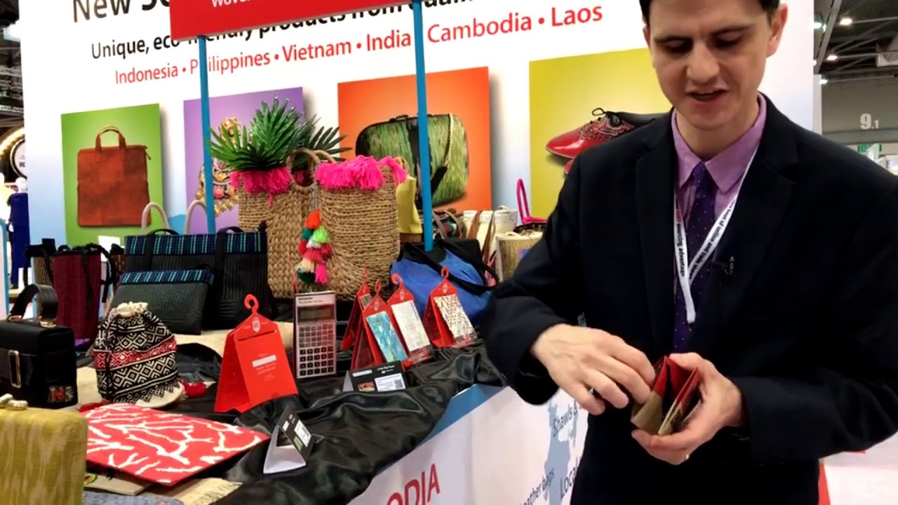 Tear-resistant waterproof eco-friendly wallet
