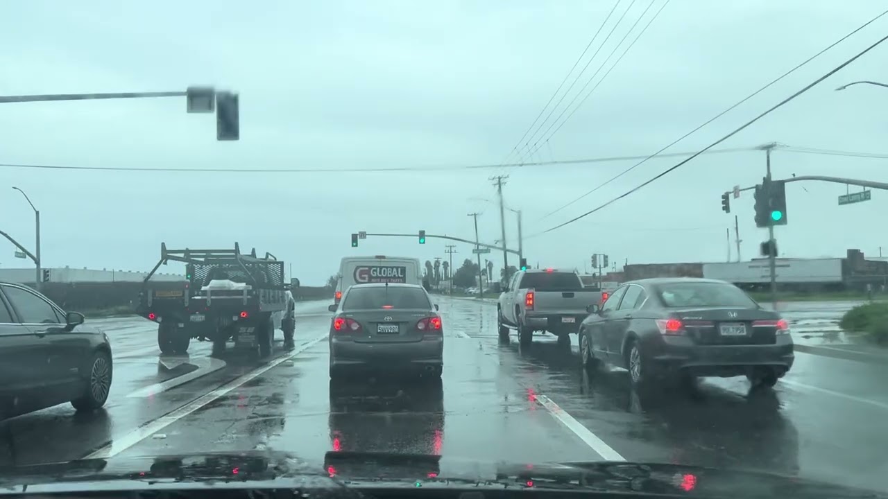 Feliz día con mucha lluvia 