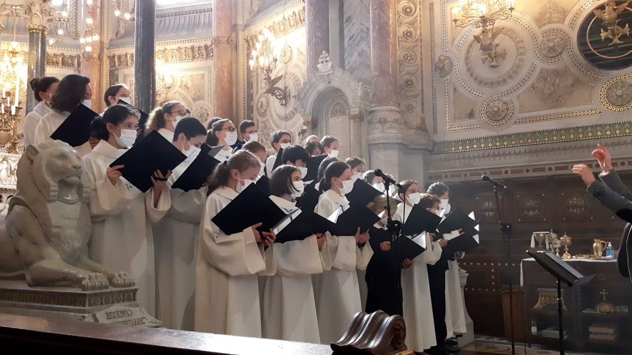 Chrétiens chantons le Dieu vainqueur