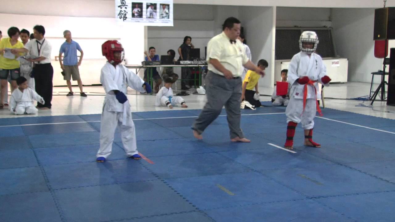 Fight 6 13-14 years old kids