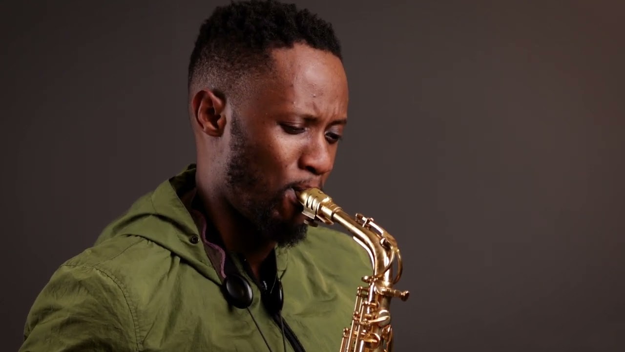Lira  - Feel Good (Skwara on Sax) Cover