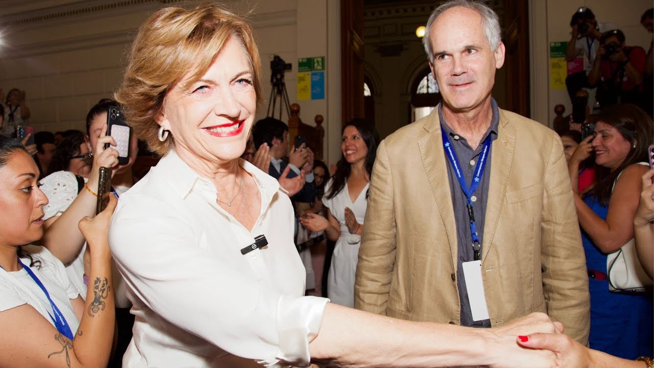 Renovación Nacional proclama a Evelyn Matthei como su candidata presidencial