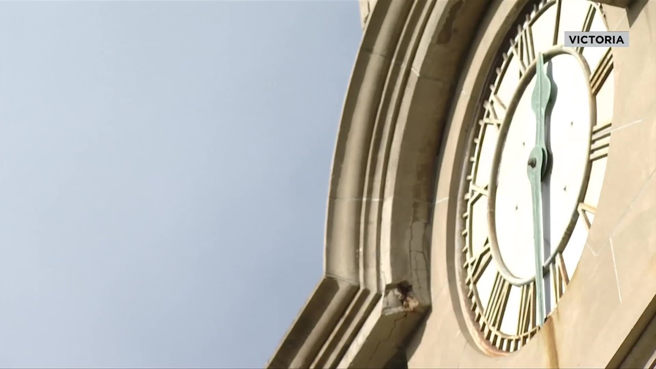 B.C. daylight saving time ends this week, clocks to ‘fall backwards’