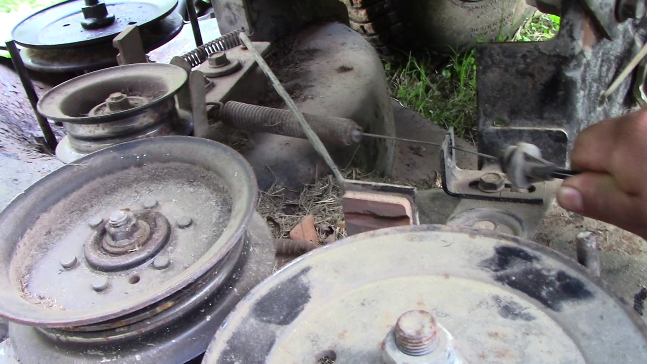 Tractor Craftsman/deck/baleros/ part 1