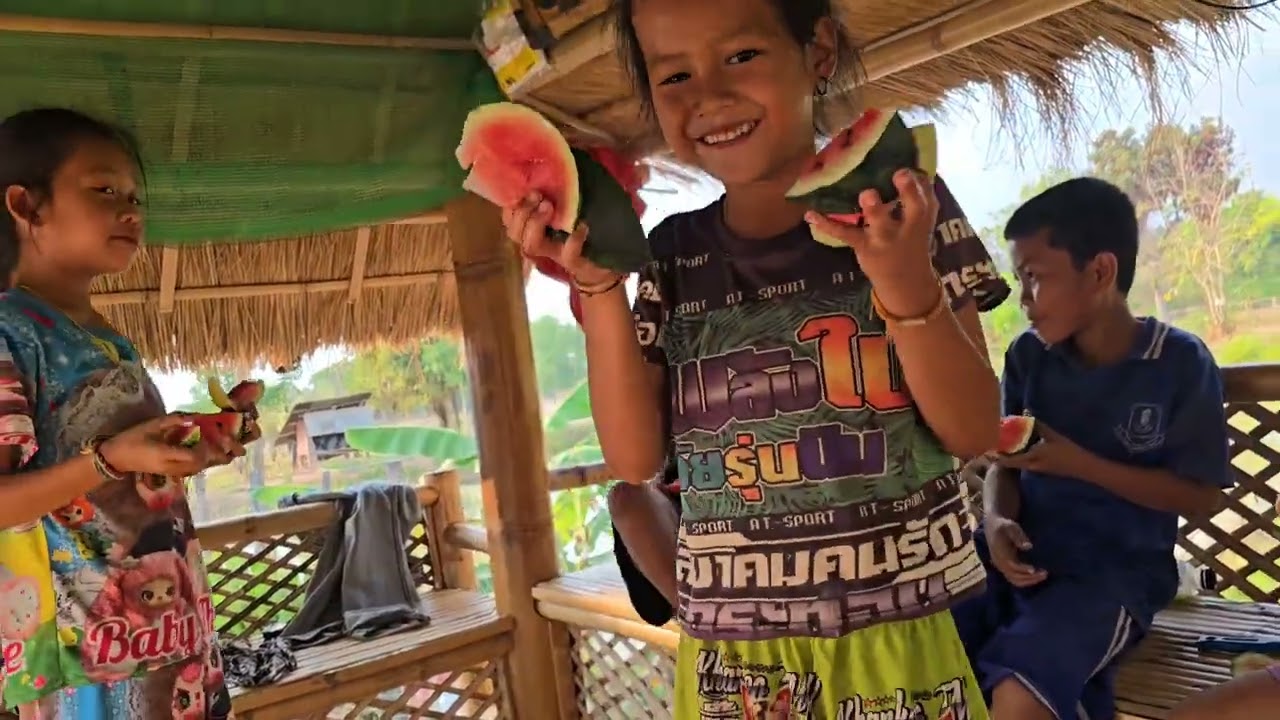 หว่านแหเอาปลาช้อนไหญ่แต่ละวันธันวาน้อยไม่มีเหงามีพี่มาเล่นด้วย