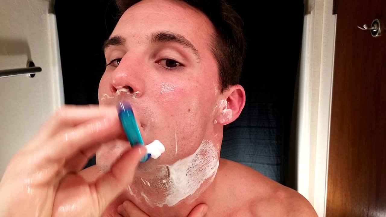 How to shave with a disposable razor! Detailed instructions