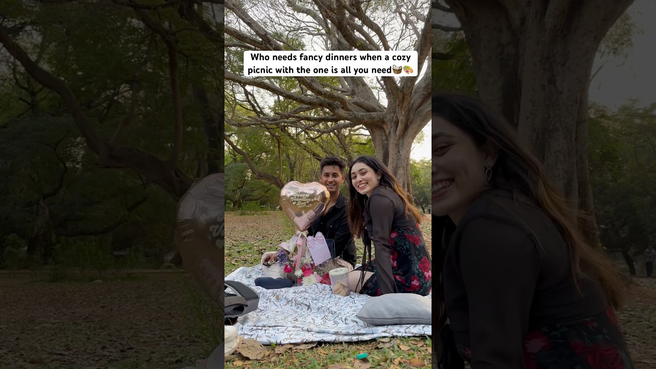 Fancy dinners or cozy dates like these? 🥰 #dateideas #youtubeshorts #romantic #couple #love
