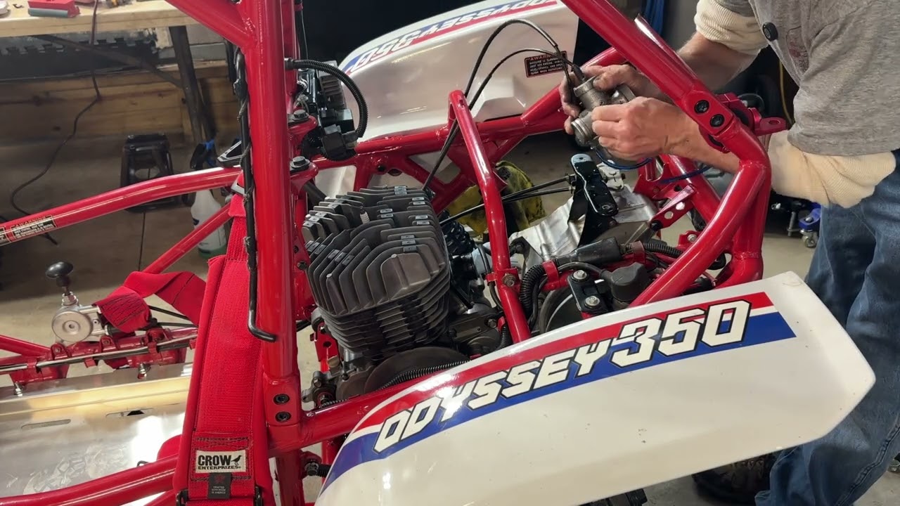 Vintage 1985 Honda fl350 going back together,part3!