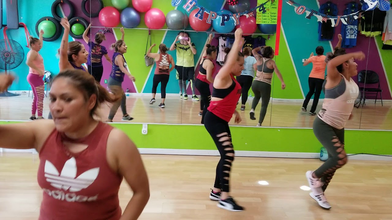 CON LA MANO EN EL PISO Y LA POMPI PARRIBA #GK5X_FITNESS_PROGRAM