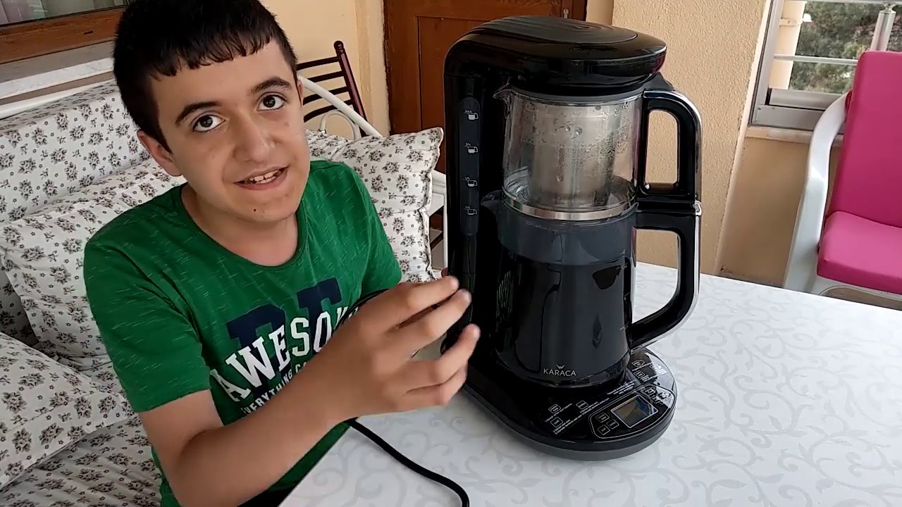 Karaca Çayfie Otomatik Çay Makinesi ile çay demleyip içtim.