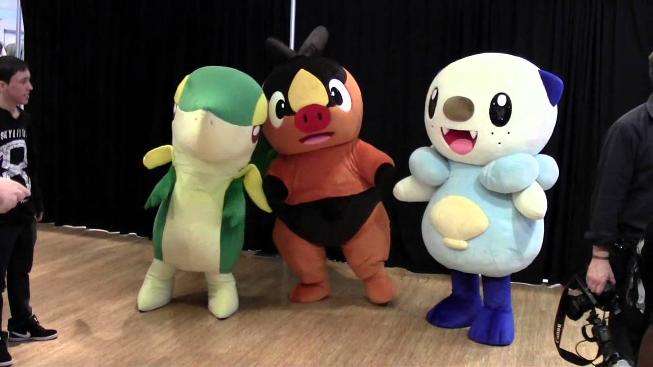 Tepig goes Gangnam Style at the Nintendo World Store