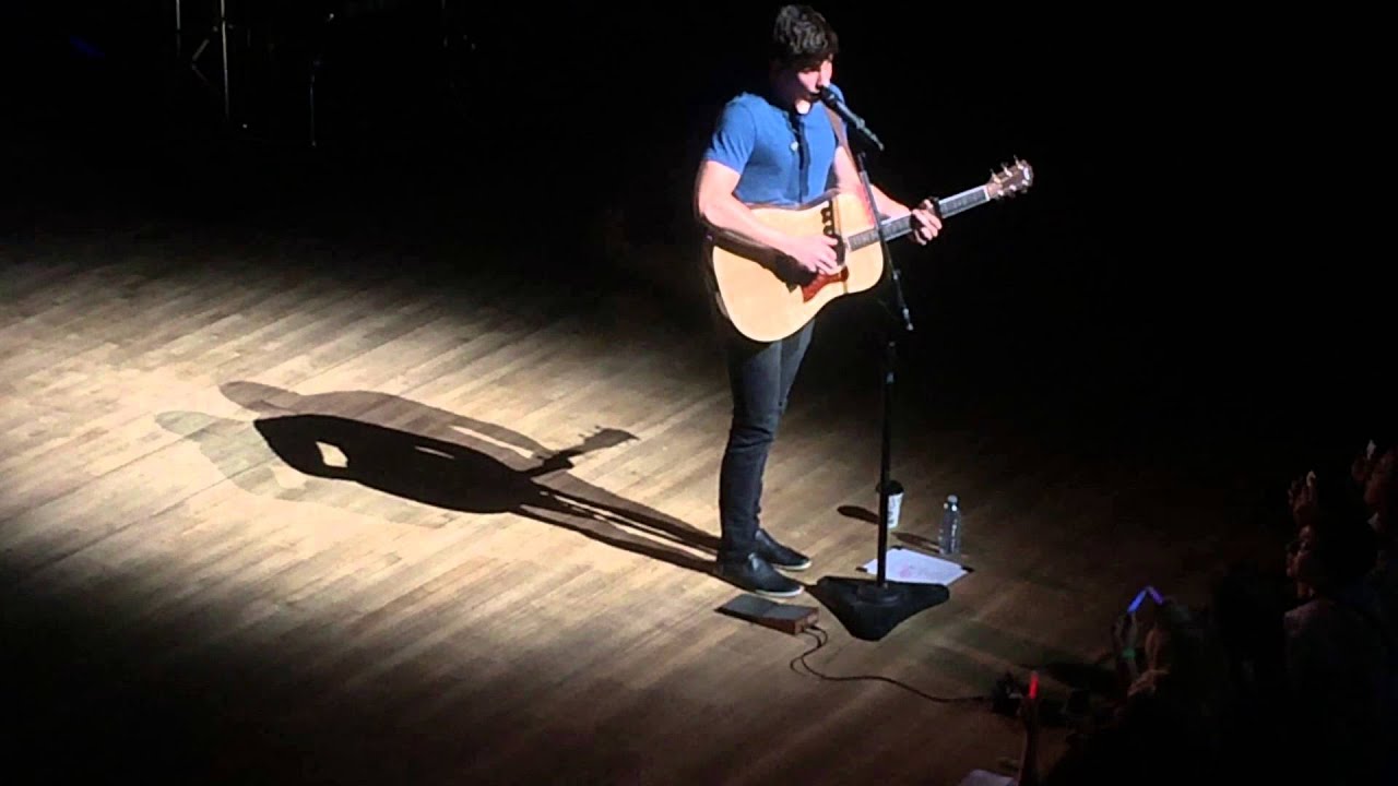 Shawn Mendes - Speech + A Little Too Much in Calgary 05-08-2015
