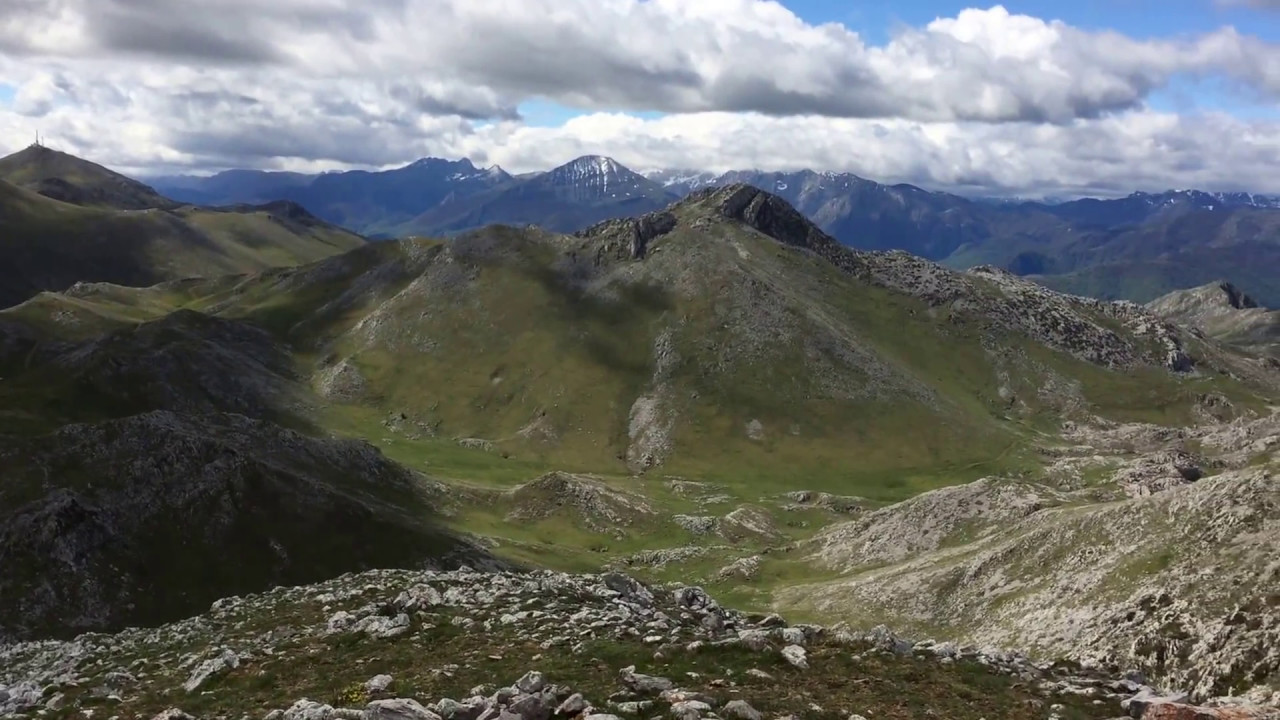 Cima de La Gamonal, techo de Morc&iacute;n, Asturias